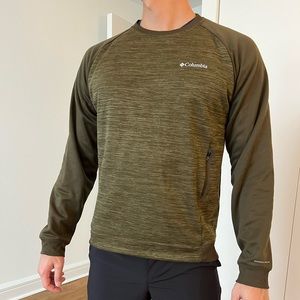 Men’s Columbia sweater size medium